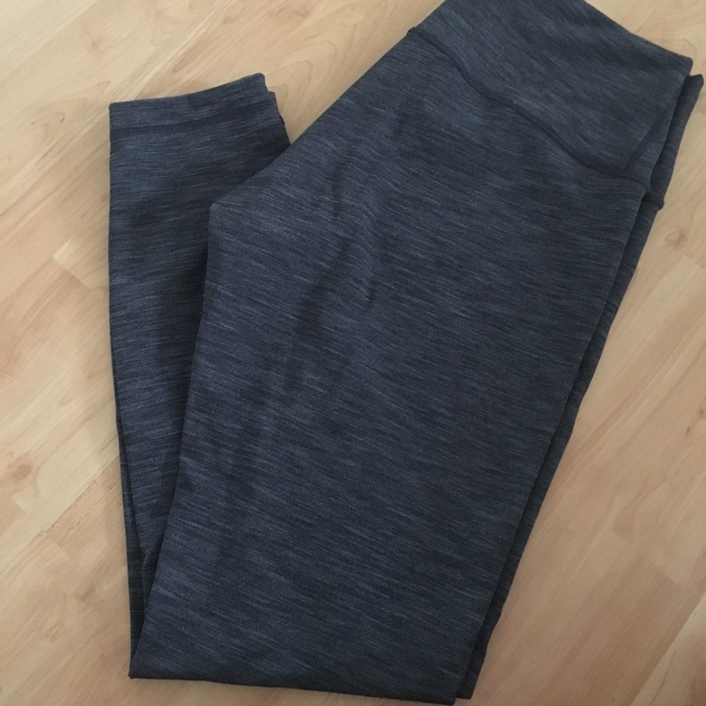 Grey Lululemon Wunder Under 7/8